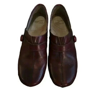 Dansko Women’s Solstice Leather Slip-On Clogs Burnt Red Comfort 38